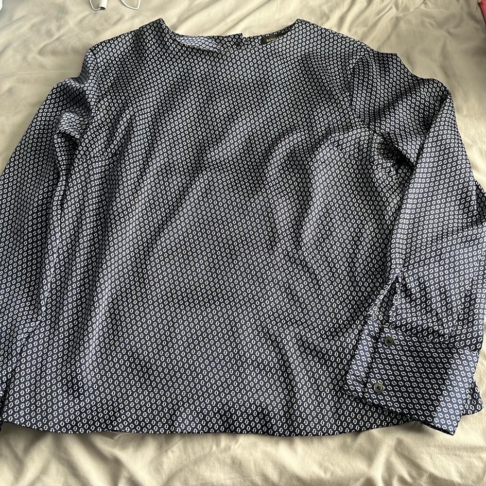 Beautiful banana republic blouse worn once